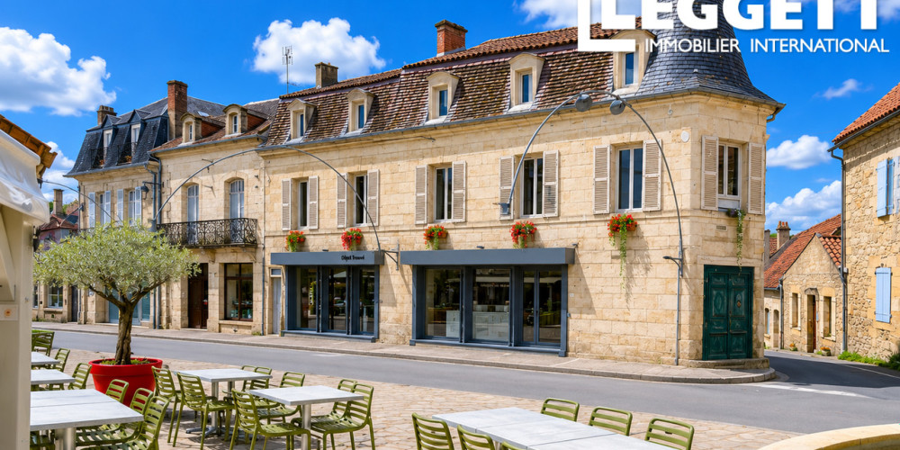 maison à ST CYPRIEN (24220)